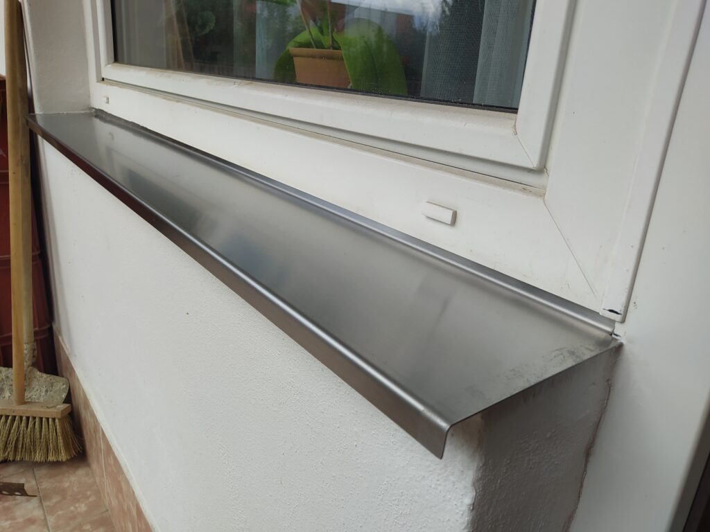 Okenní parapet