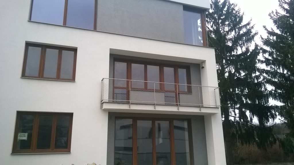 Zábradlí s výplní mřížovou