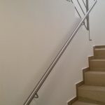Bezpečnostní madlo na schodišti z nerez oceli